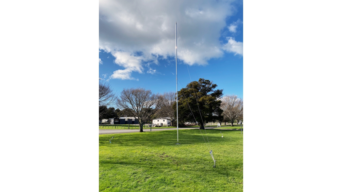 10m guyed mast